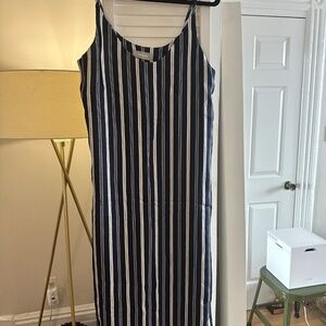 Everlane hammered satin slip dress, size 4